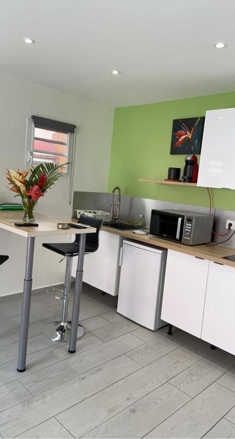 Residence Vwal O Van 1, Studio Plage A Proximite Sainte-Anne  Exterior foto